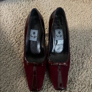 Rangoni Women's Wine/Burgundy Patent Pointed-Toe Pumps